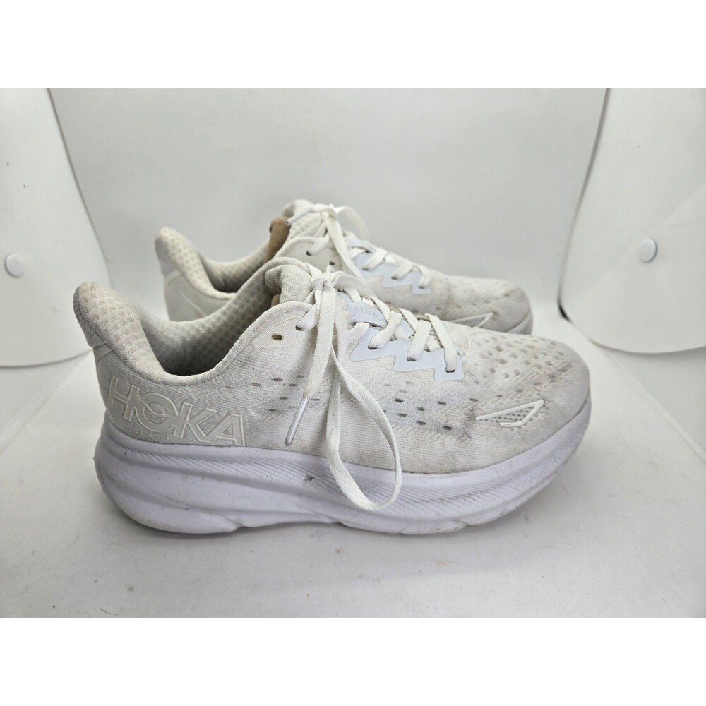 Hoka One One Clifton 9 Shoes Women's 6 B Triple White Running Athletic Sneakers